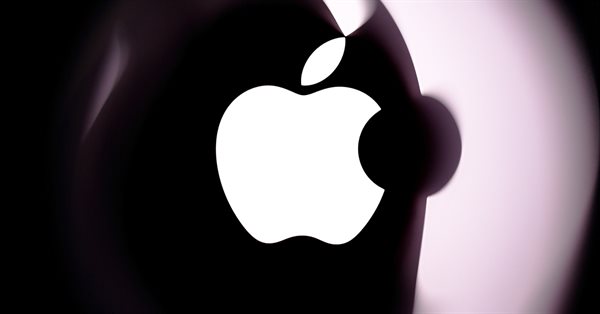 Apple стала первой американской компанией с капитализацией свыше $2 трлн