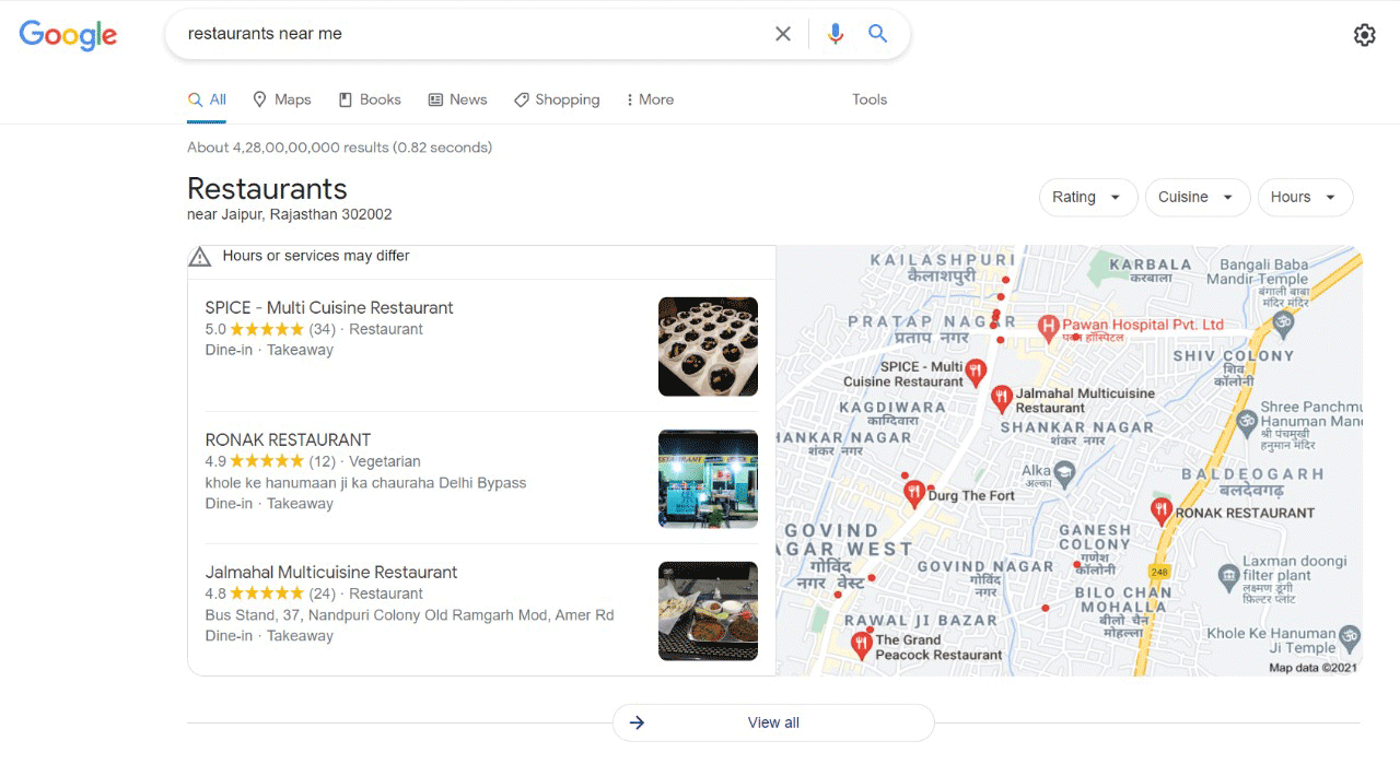 Google тестирует блок локальной выдачи с картой справа